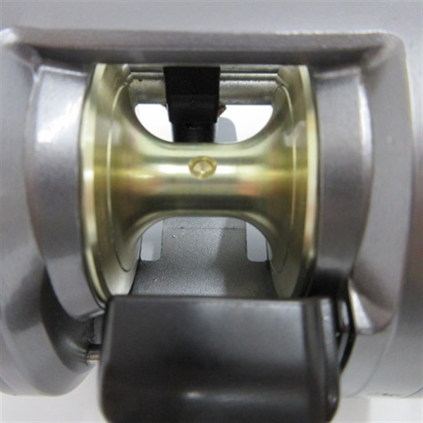 ０２アクシス４００Ｆ